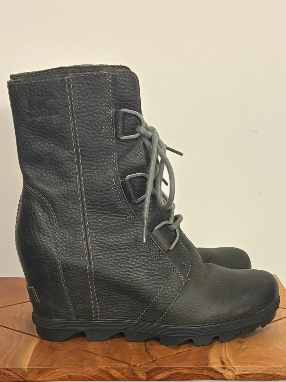 Sorel Joan of Arctic Wedge Boots Waterproof  W8